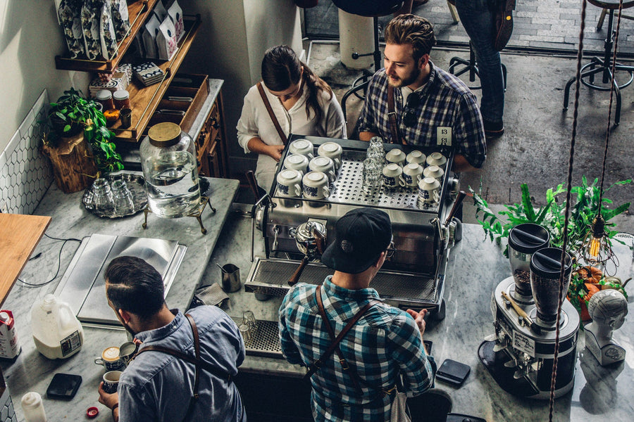 Trabajo Eficiente en la Estación de Café