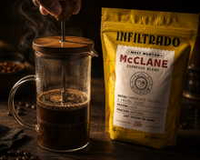 Cargar imagen en el visor de la galería, Kit Prensa Francesa Infiltrado | Cafetera + Café
