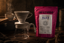 Cargar imagen en el visor de la galería, Kit V60 Infiltrado | Cafetera + Café
