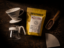 Cargar imagen en el visor de la galería, Kit V60 Infiltrado | Cafetera + Café
